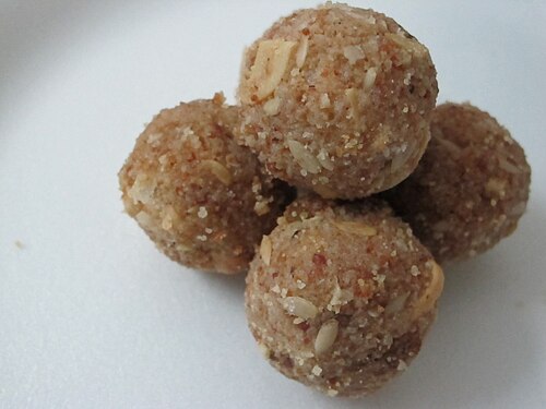 Gond Laddu